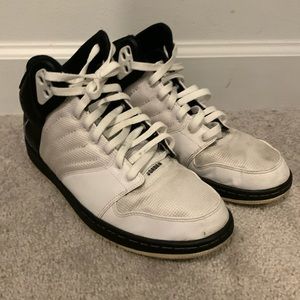 Air Jordan 1 Flight 4 ‘White Black’